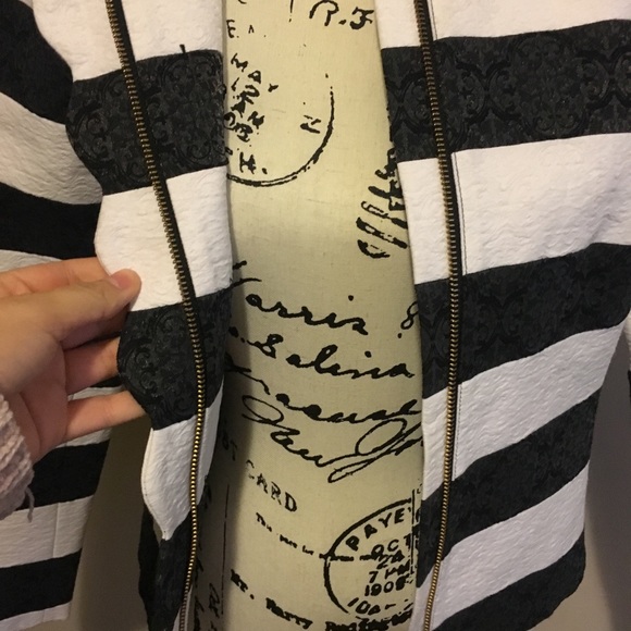 NWOT Banana Republic Jacket Size 2 - Picture 3 of 7